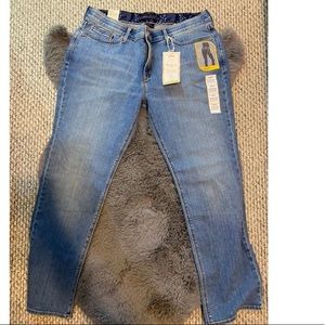 Womens Levi’s